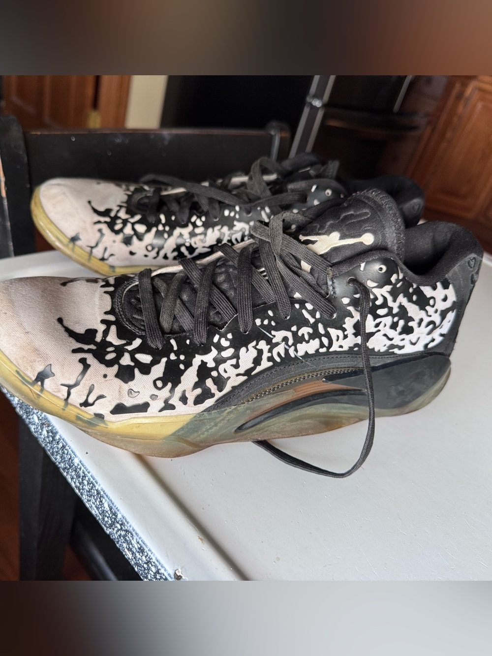 Mens Jordan Zion 3